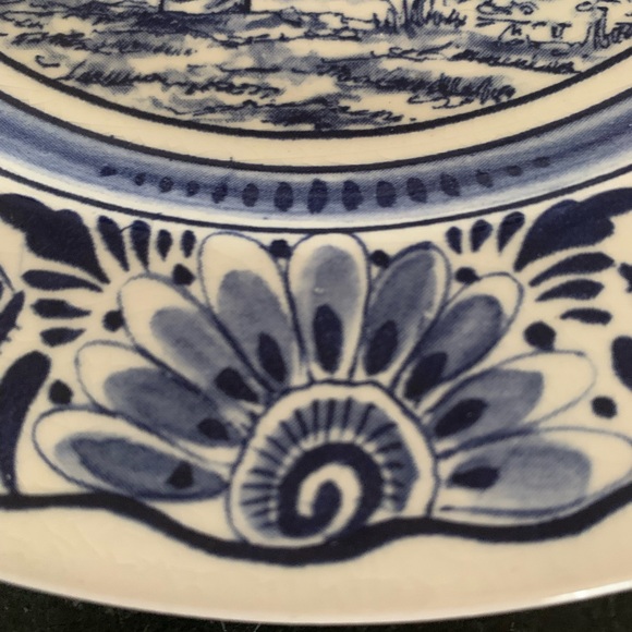DELFT | Hand Painted Blue and White Vintage Plate - Picture 2 of 6